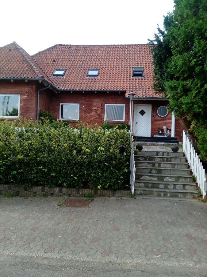 Country B&B Обенро Экстерьер фото